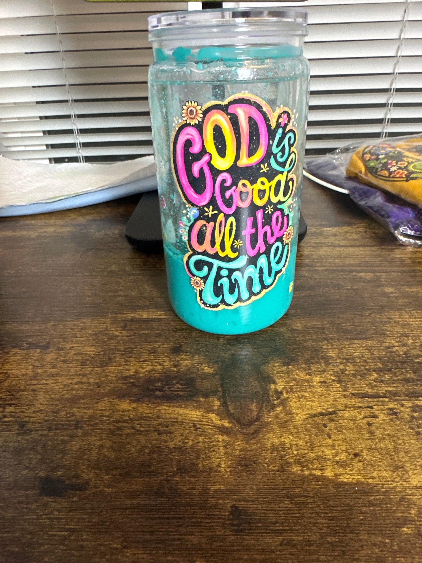16 oz Snowglobe