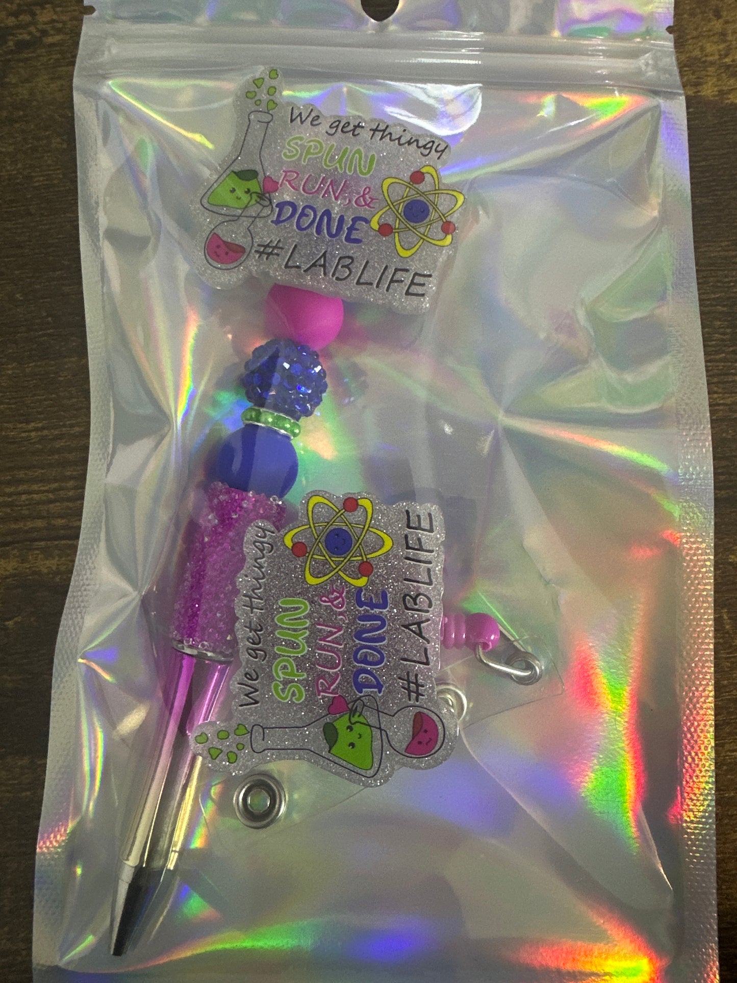 Badge &Pen Set