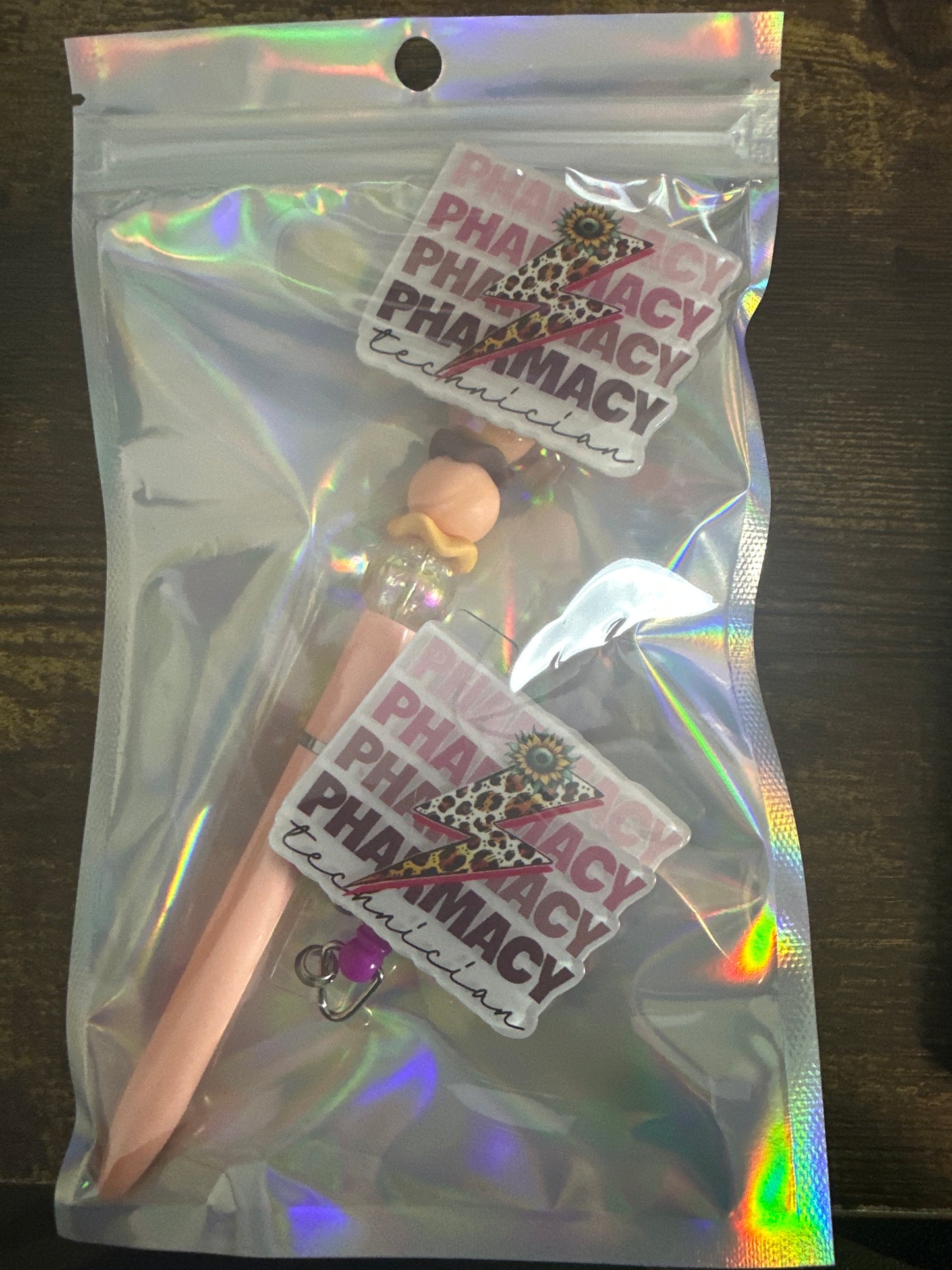 Badge &Pen Set