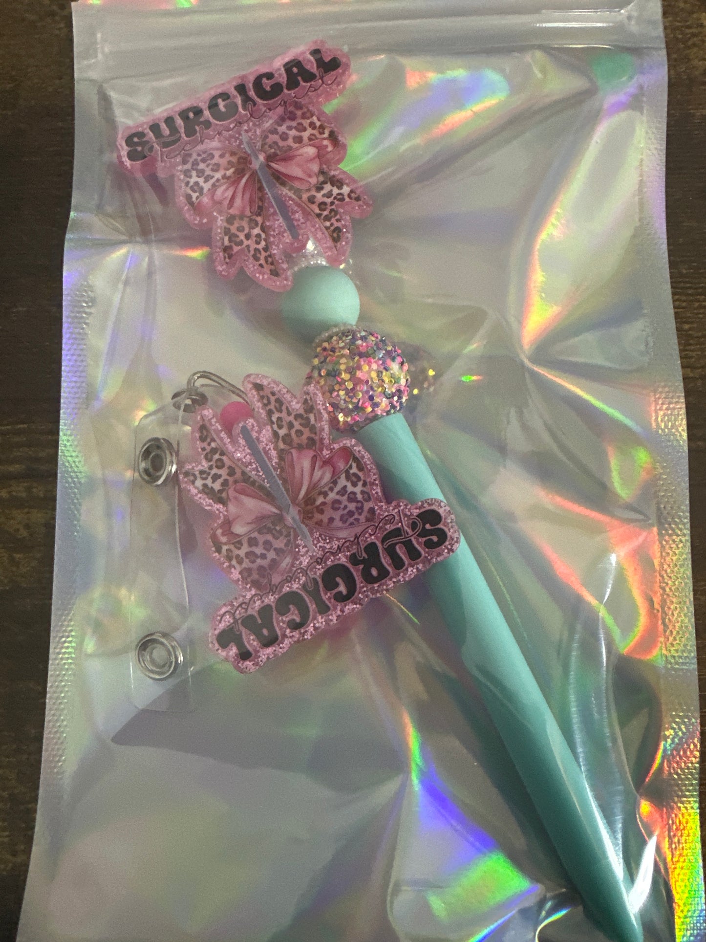 Badge &Pen Set