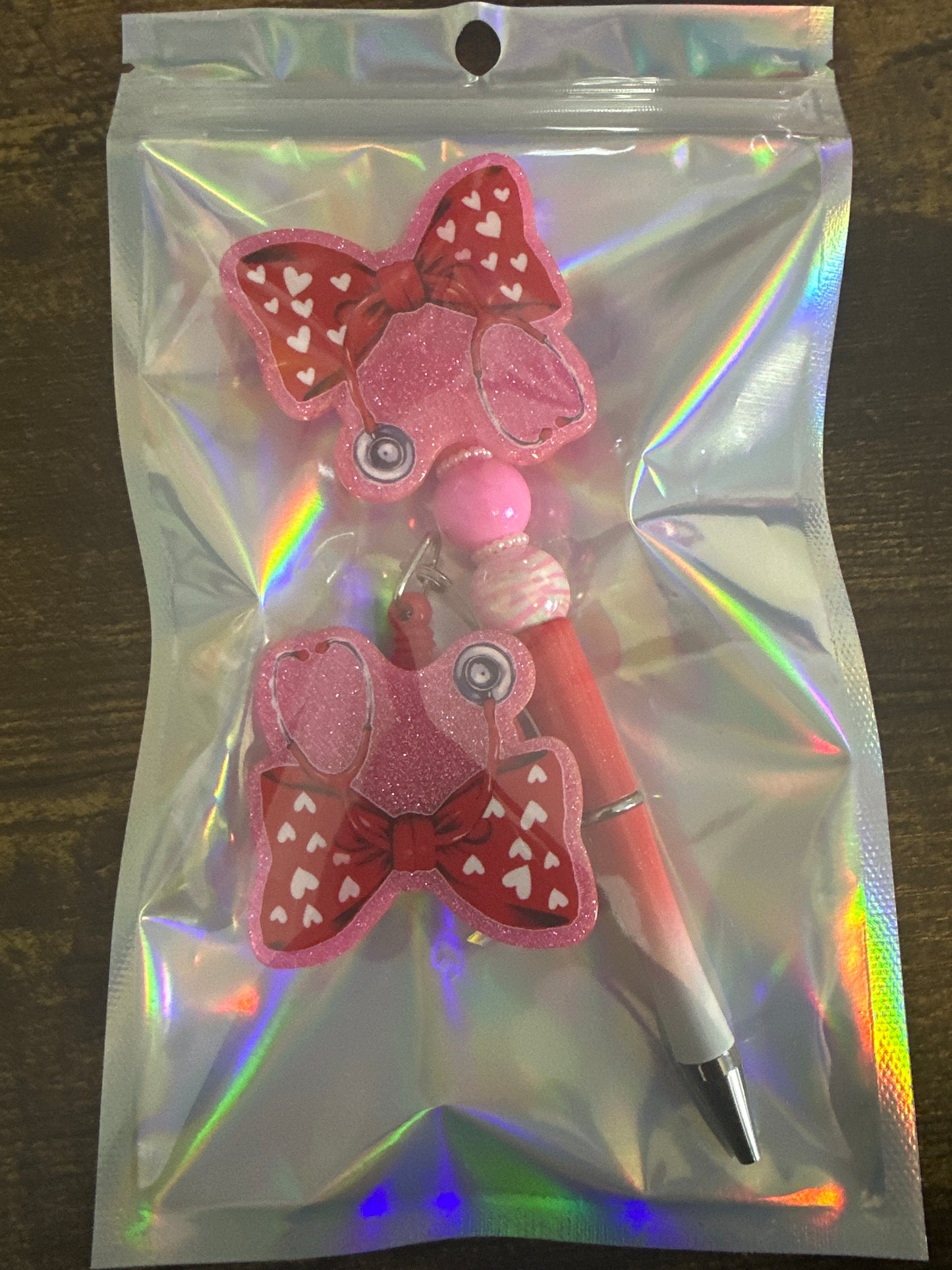 Badge &Pen Set