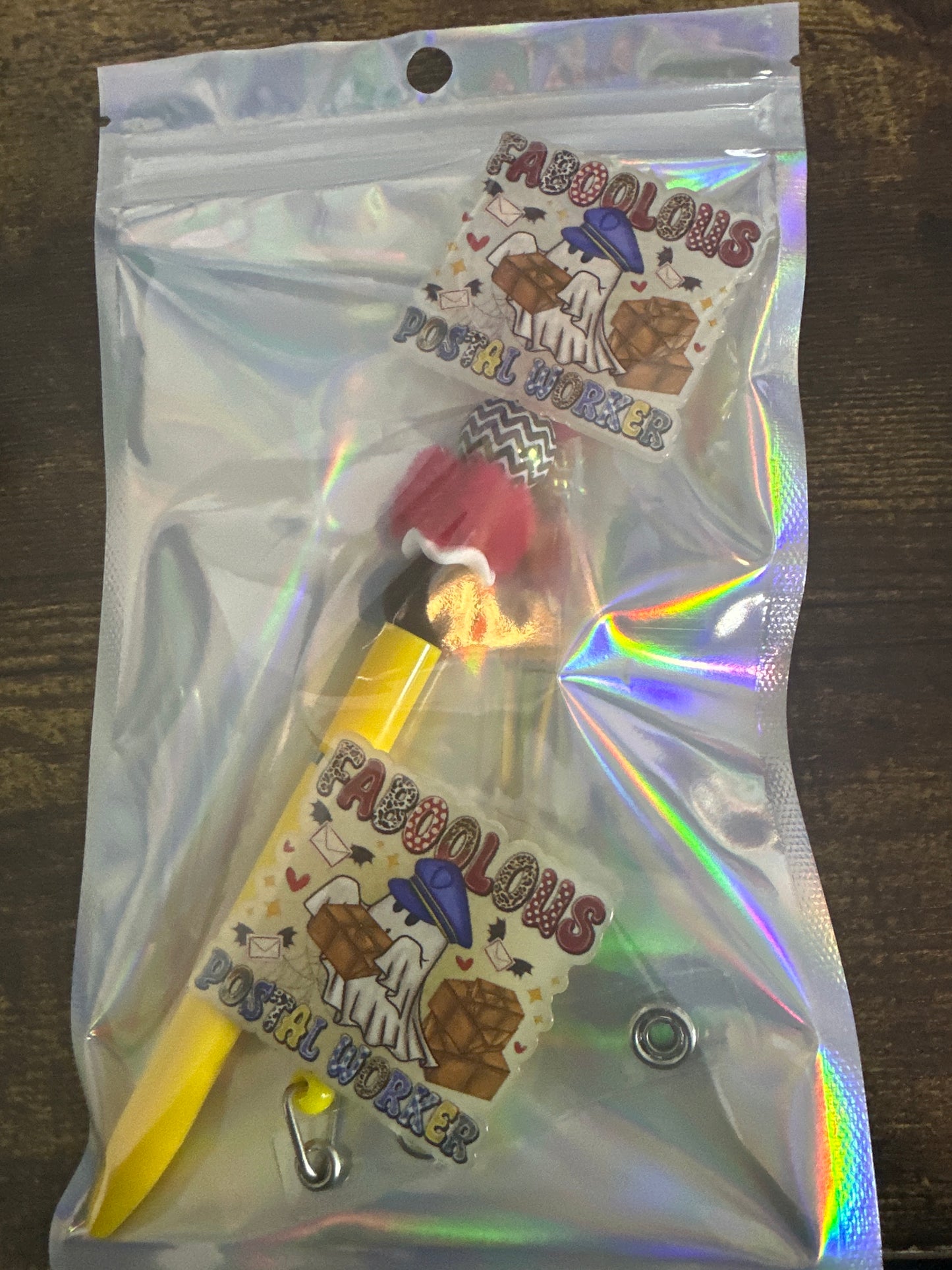 Badge &Pen Set