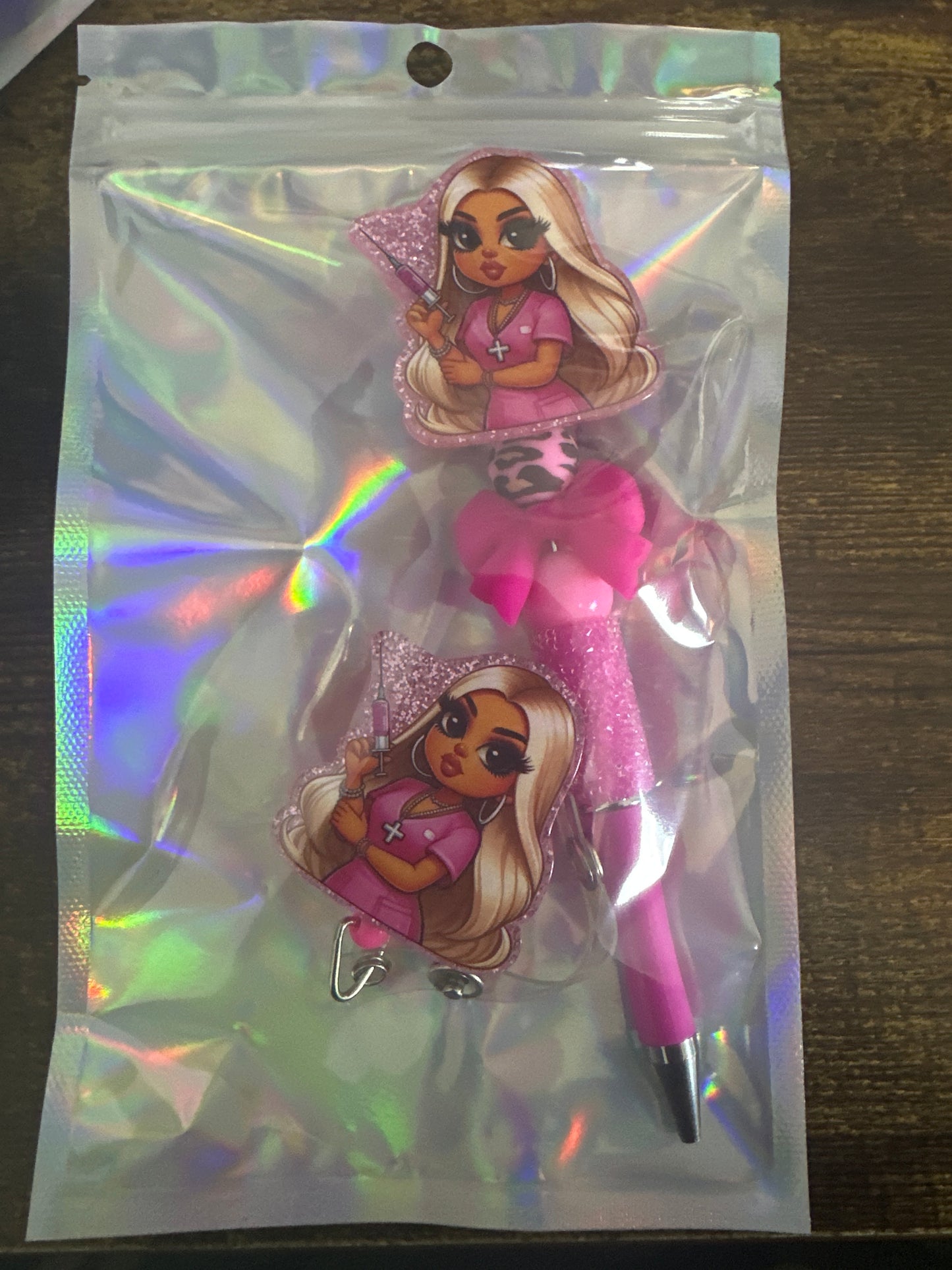 Badge &Pen Set